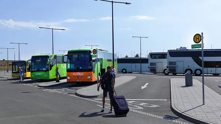 przystanek follow me berlin brandenburg, berlin ber t1 follow me, przystanek follow me ber t1, przystanek interglobus follow me brandenburg t1