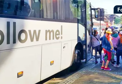 Jak wybrać firmę autokarową na wycieczki szkolne? Poradnik dla szkół i rodziców